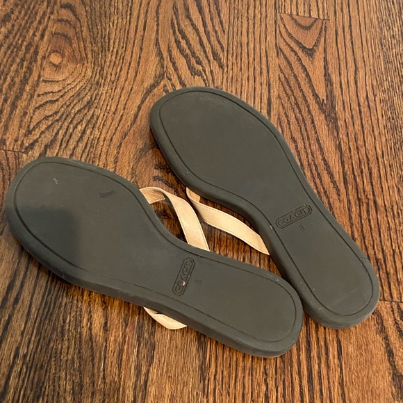 Women’s Coach leather flip flops size 8 - Picture 3 of 4